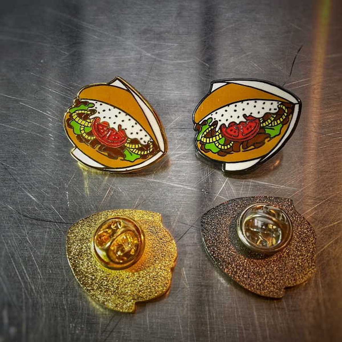 "DönersTag MetalTag" individueller Tag für Dein Dönerstag-Event - 1 Stück - mit gratis Pin